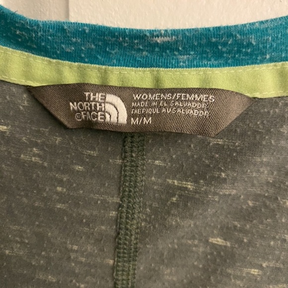 Women’s North Face Cap Sleeve T-Shirt size M - Picture 4 of 6